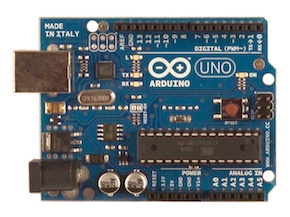 ▲ Arduino UNO 與 USB 傳輸線